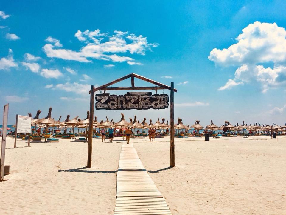 Ambient Holiday Apartment Beach Resort Năvodari Extérieur photo
